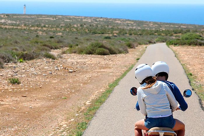 how to get around formentera